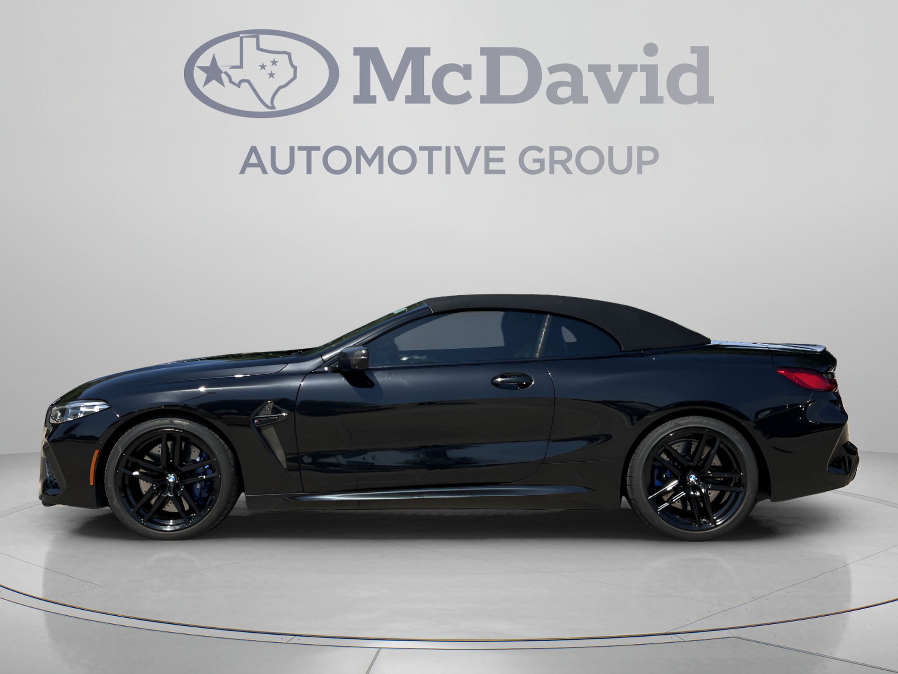 Used 2020 BMW M8 Competition w/ M Carbon Exterior Package AWD/4WD image 4
