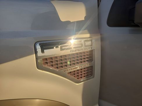 Used 2008 Ford F250 Lariat image 17