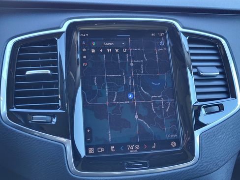 Certified 2023 Volvo XC90 T8 Plus w/ Protection Package Premier image 23