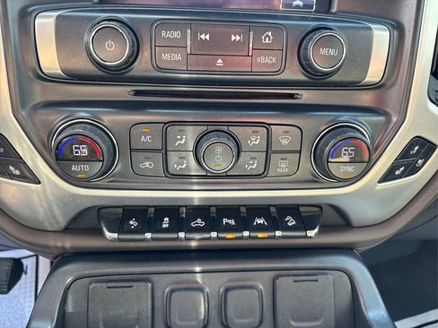 Used 2018 GMC Sierra 1500 SLT image 30