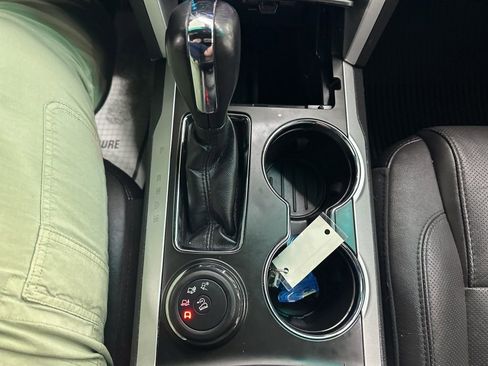 Used 2014 Ford Explorer Limited w/ Equipment Group 302A AWD/4WD image 47