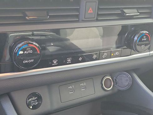 New 2026 Nissan Rogue SV image 31