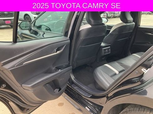 Used 2025 Toyota Camry SE FWD image 16