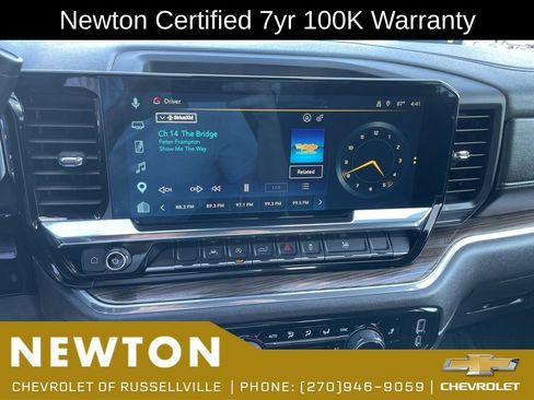 Used 2025 Chevrolet Silverado 1500 LT AWD/4WD image 10