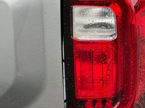 Used 2025 GMC Canyon Elevation w/ Convenience Package image 48