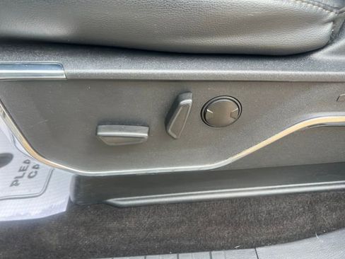 Used 2022 Ford F150 Lariat w/ Equipment Group 501A Mid image 17