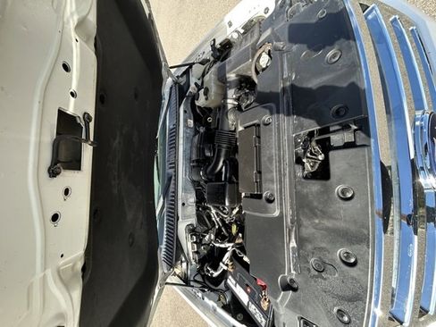 Used 2011 Ford Expedition EL XLT w/ 201A Rapid Spec Order Code image 17