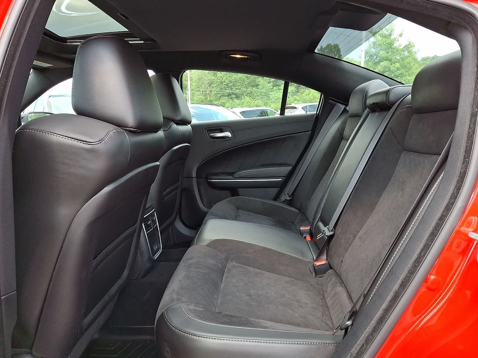 Used 2023 Dodge Charger R/T w/ Plus Group RWD image 11