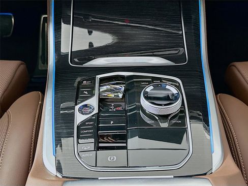 Certified 2024 BMW X5 M60i w/ Executive Package image 17