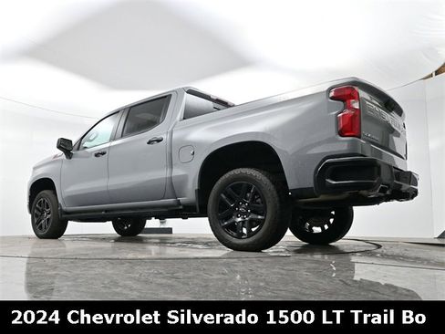 Used 2024 Chevrolet Silverado 1500 LT Trail Boss w/ Convenience Package II image 29