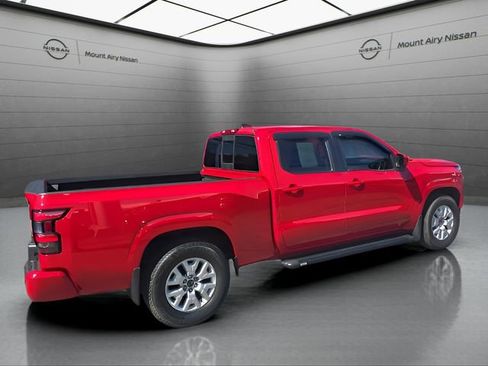 Used 2022 Nissan Frontier SV w/ Technology Package image 4