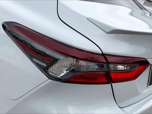 Used 2024 Toyota Camry LE image 27