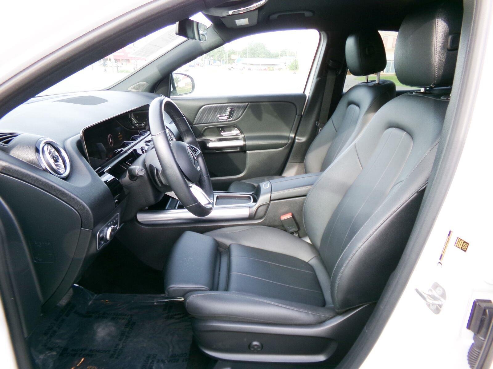 Used 2025 Mercedes-Benz GLA 250 image 12