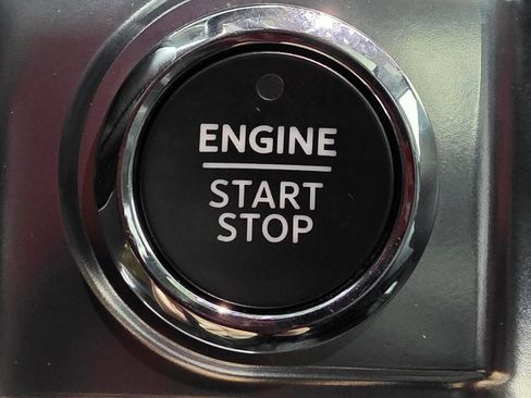 Used 2022 Ford F150 Lariat image 46