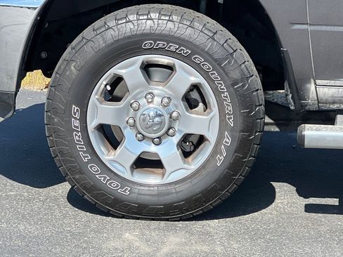 Used 2018 RAM 2500 Big Horn AWD/4WD image 25