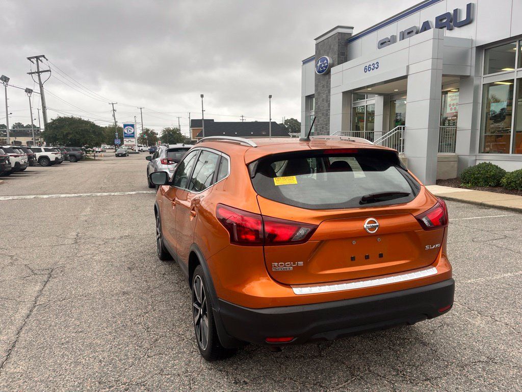 Used 2017 Nissan Rogue Sport SL w/ SL Premium Package AWD/4WD image 6
