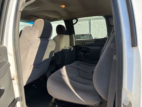 Used 2005 GMC Sierra 3500 W/T image 24