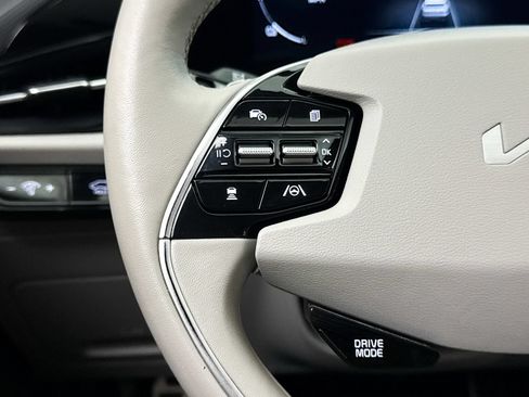 Certified 2023 Kia Niro Wave FWD image 37