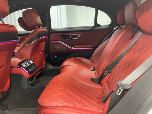 Used 2022 Mercedes-Benz S 500 4MATIC image 25