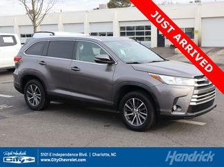 Used 2019 Toyota Highlander XLE video 1