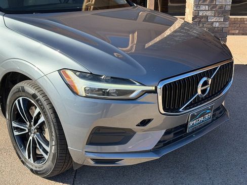 Used 2020 Volvo XC60 T6 Momentum image 10