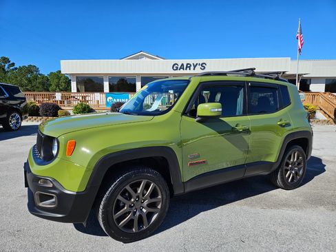 Used 2016 Jeep Renegade 75th Anniversary image 2