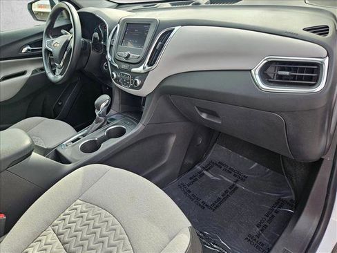 Used 2024 Chevrolet Equinox LT FWD image 20