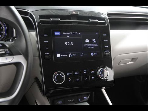 Certified 2023 Hyundai Tucson SEL AWD/4WD image 9