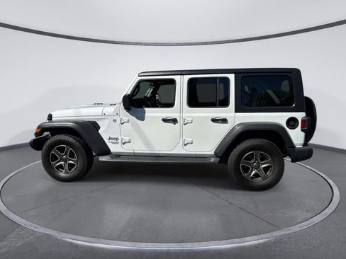 Used 2018 Jeep Wrangler Unlimited Sport S AWD/4WD image 2