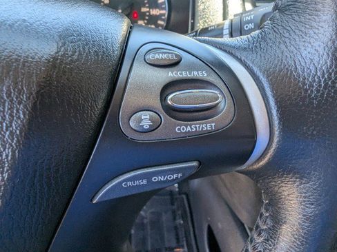 Used 2020 Nissan Pathfinder SL AWD/4WD image 14