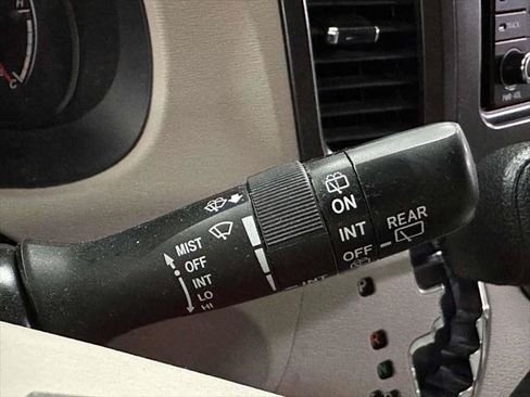 Used 2013 Toyota Sienna LE FWD image 25