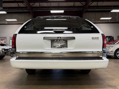 Used 1995 Buick Roadmaster Estate RWD image 16