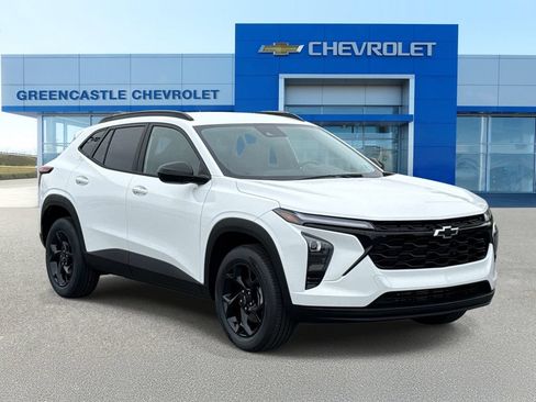 New 2026 Chevrolet Trax LT w/ Driver Confidence Package FWD image 1