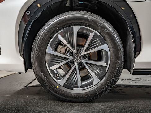 Certified 2024 Lexus RZ 300e Premium w/ Technology Package FWD image 10