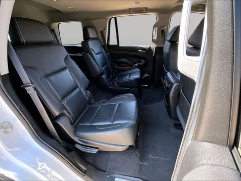 Used 2020 Chevrolet Tahoe Premier AWD/4WD image 18