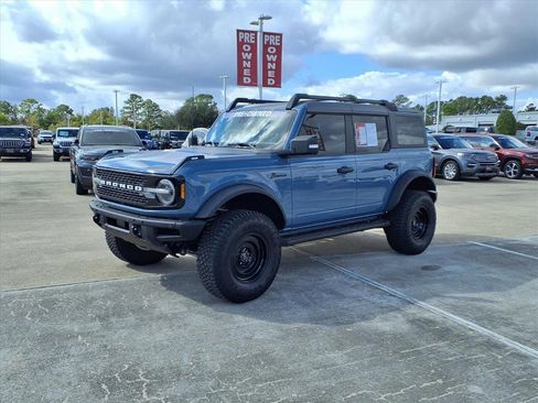 Used 2024 Ford Bronco Wildtrak image 3