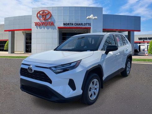 New 2025 Toyota RAV4 LE image 5