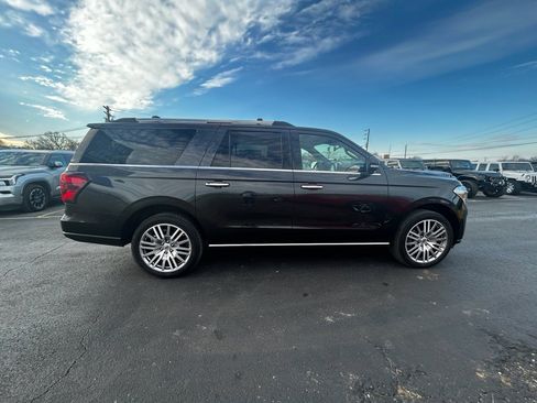 Used 2024 Ford Expedition Max Limited image 2