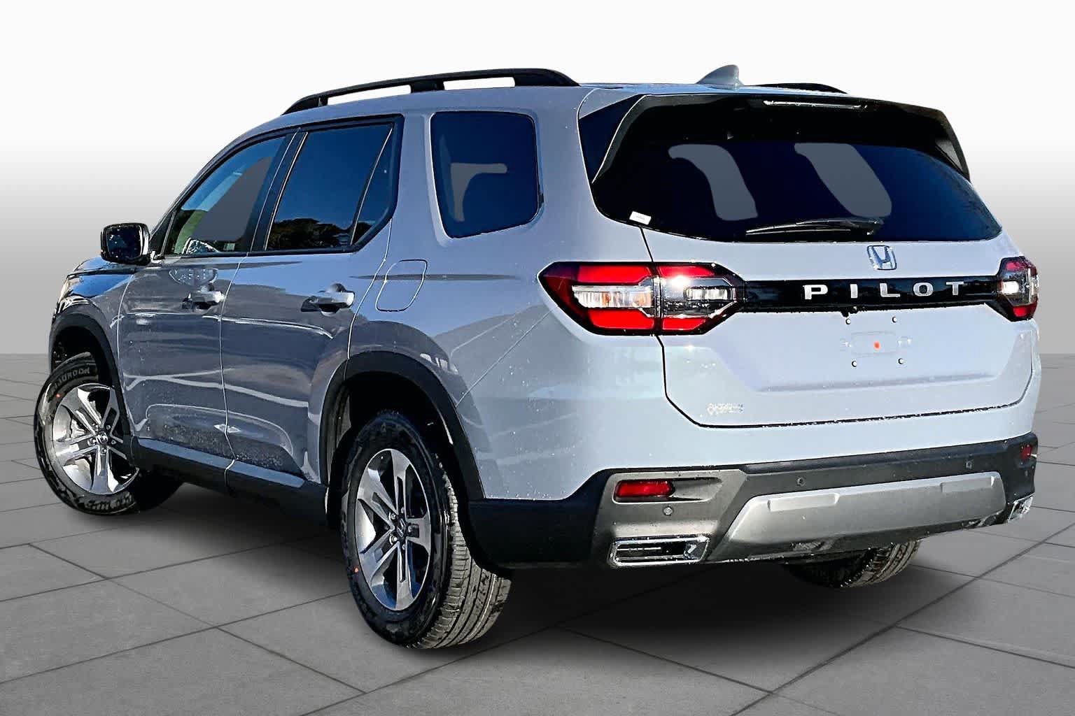 New 2026 Honda Pilot EX-L image 7