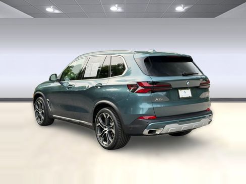 Certified 2026 BMW X5 xDrive40i AWD/4WD image 3