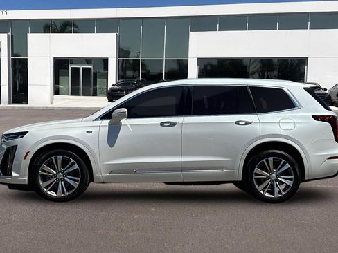 Used 2020 Cadillac XT6 Premium Luxury FWD image 6