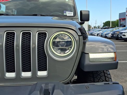 Used 2020 Jeep Wrangler Unlimited Sahara AWD/4WD image 10