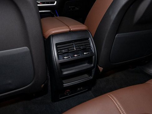 Used 2024 BMW X5 xDrive40i w/ Premium Package image 37