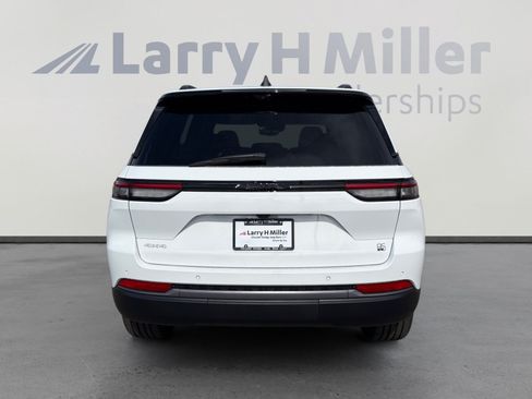 New 2026 Jeep Grand Cherokee Limited AWD/4WD image 5