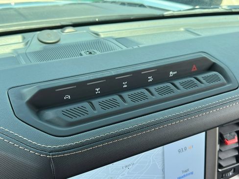Used 2024 Ford Bronco Raptor AWD/4WD image 32