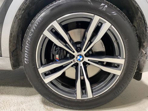 Used 2024 BMW X7 xDrive40i w/ Executive Package image 30