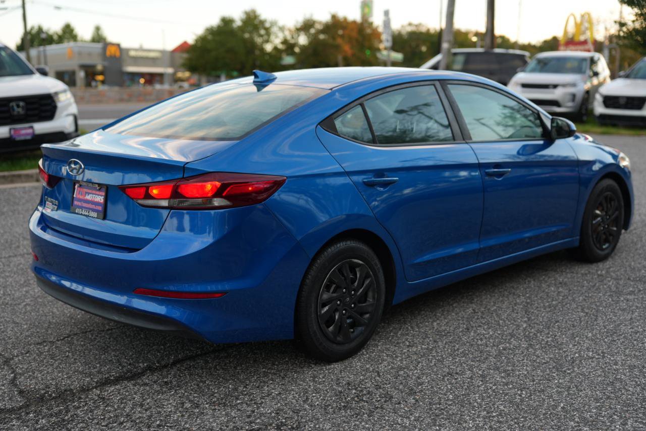 Used 2017 Hyundai Elantra SE FWD image 5