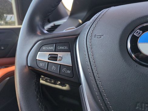 Used 2022 BMW X5 sDrive40i w/ Executive Package image 19