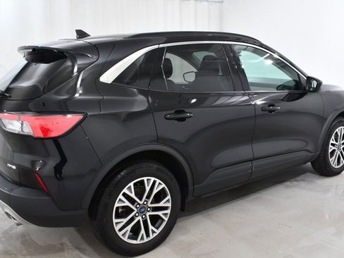Used 2022 Ford Escape SEL image 11