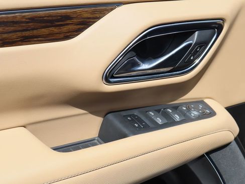 Certified 2021 Chevrolet Suburban Premier w/ Max Trailering Package image 20